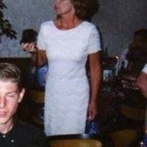 Meet your Posher, Claudia